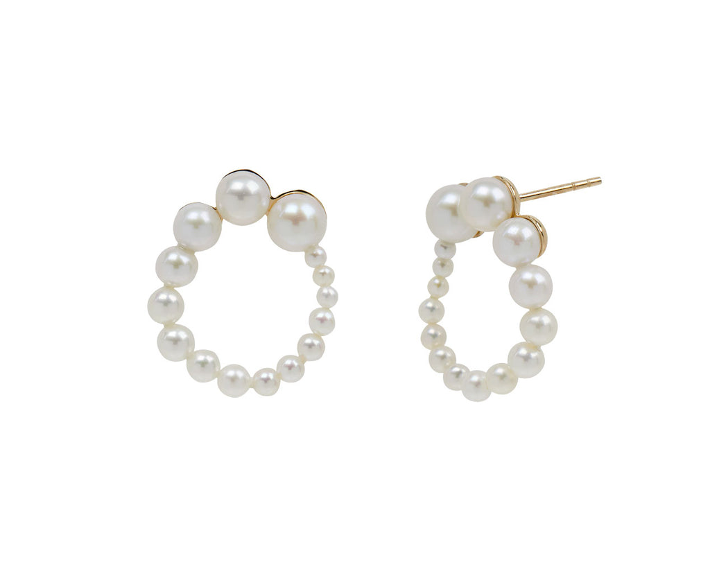 Petite Embrassée de Perle Earrings