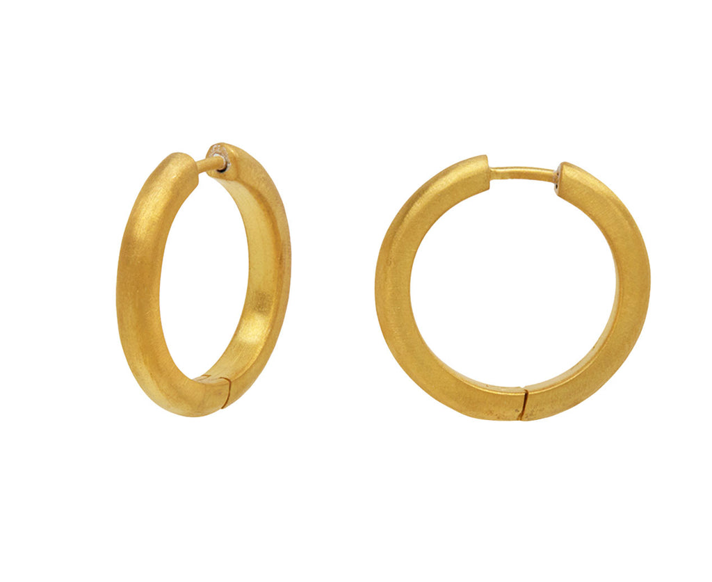 Medium Signature Huggie Hoop Earrings