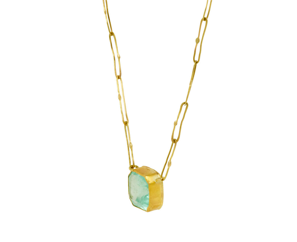 Light Colombian Emerald echo Necklace