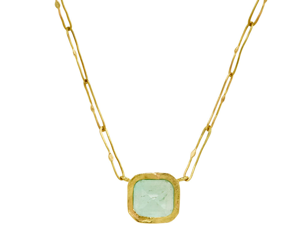 Light Colombian Emerald echo Necklace
