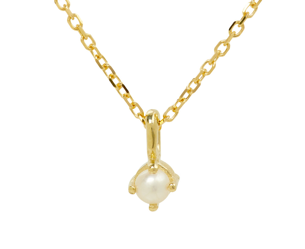 Jennie Kwon Solo Pearl Pendant Necklace - Closeup