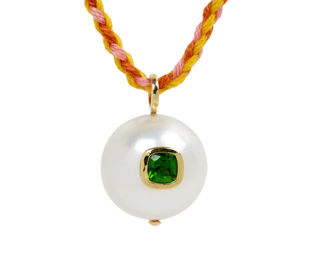 Pascale Monvoisin Pearl and Diopside Eddie Pendant Necklace - Closeup
