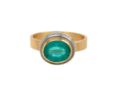Oval Colombian Emerald Ring