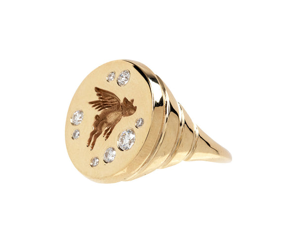 Flying pig signet ring deals