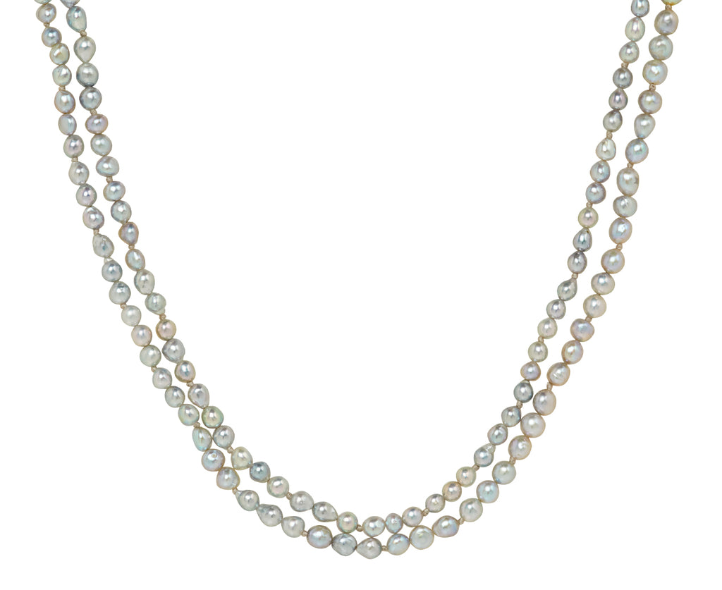 White/Space Silver Pearl Dario Gris Opera Necklace - Closeup