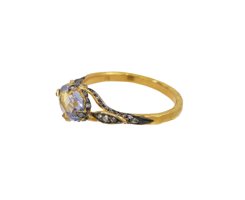 Tanzanite Petal Side Ring