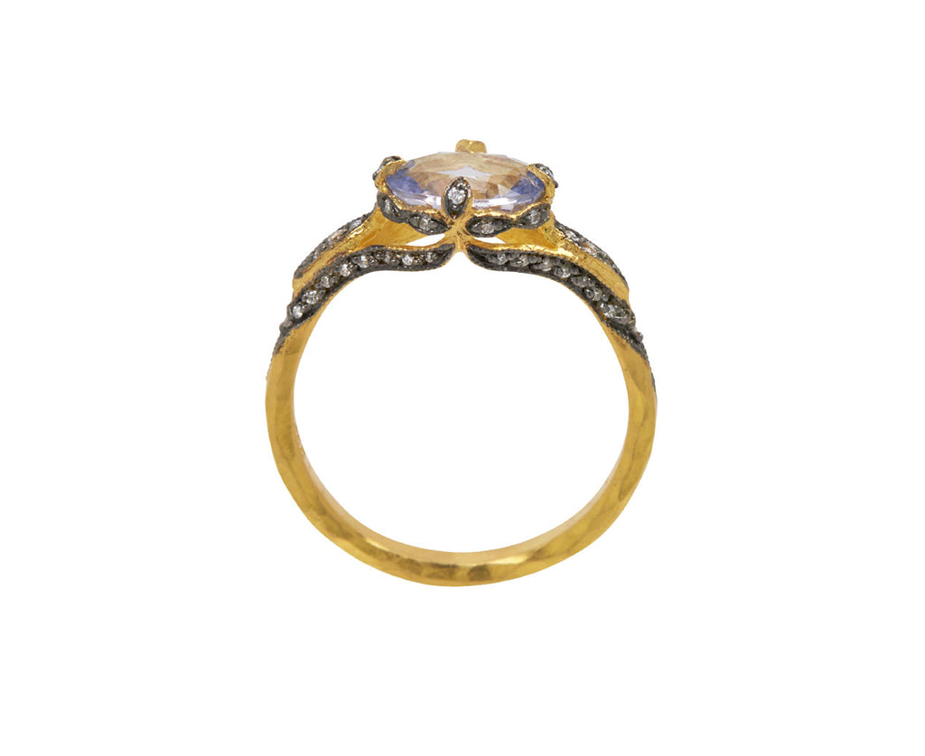 Tanzanite Petal Side Ring
