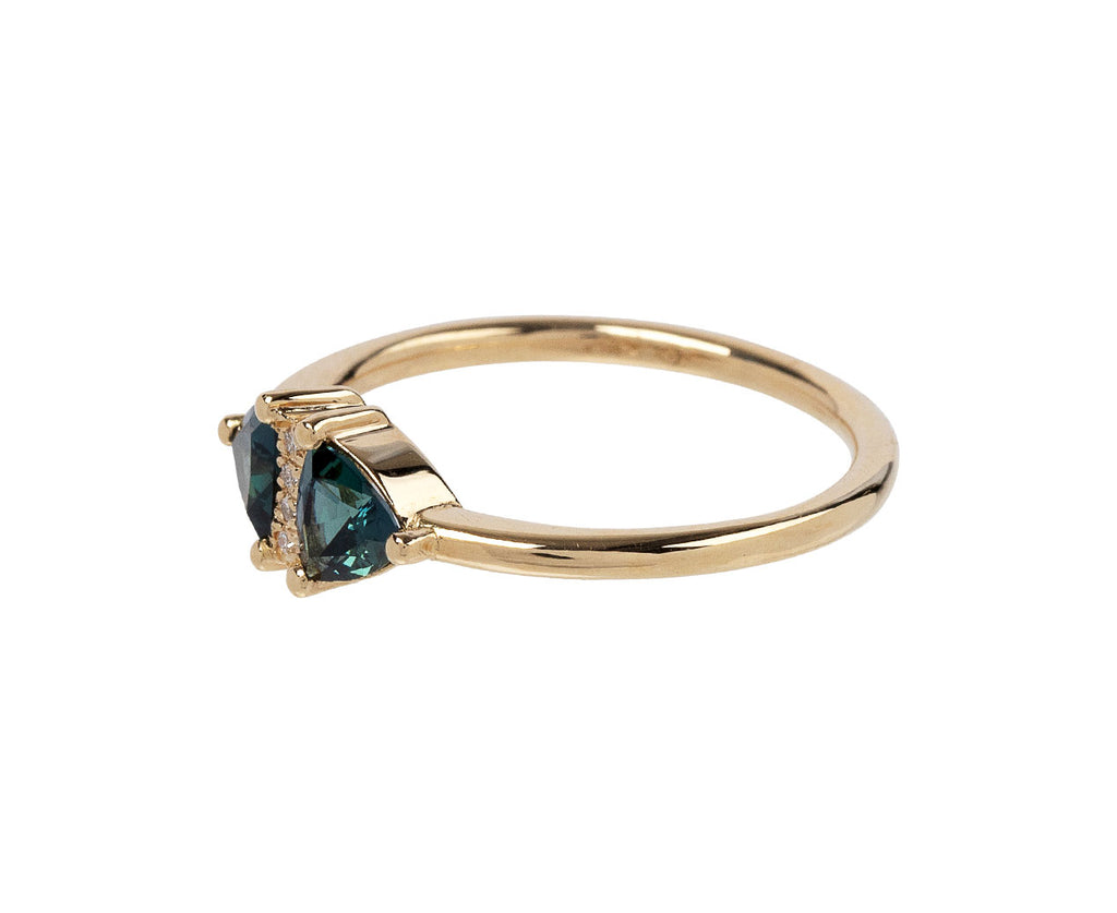 Artëmer Vintage Blue Sapphire Solitaire Side