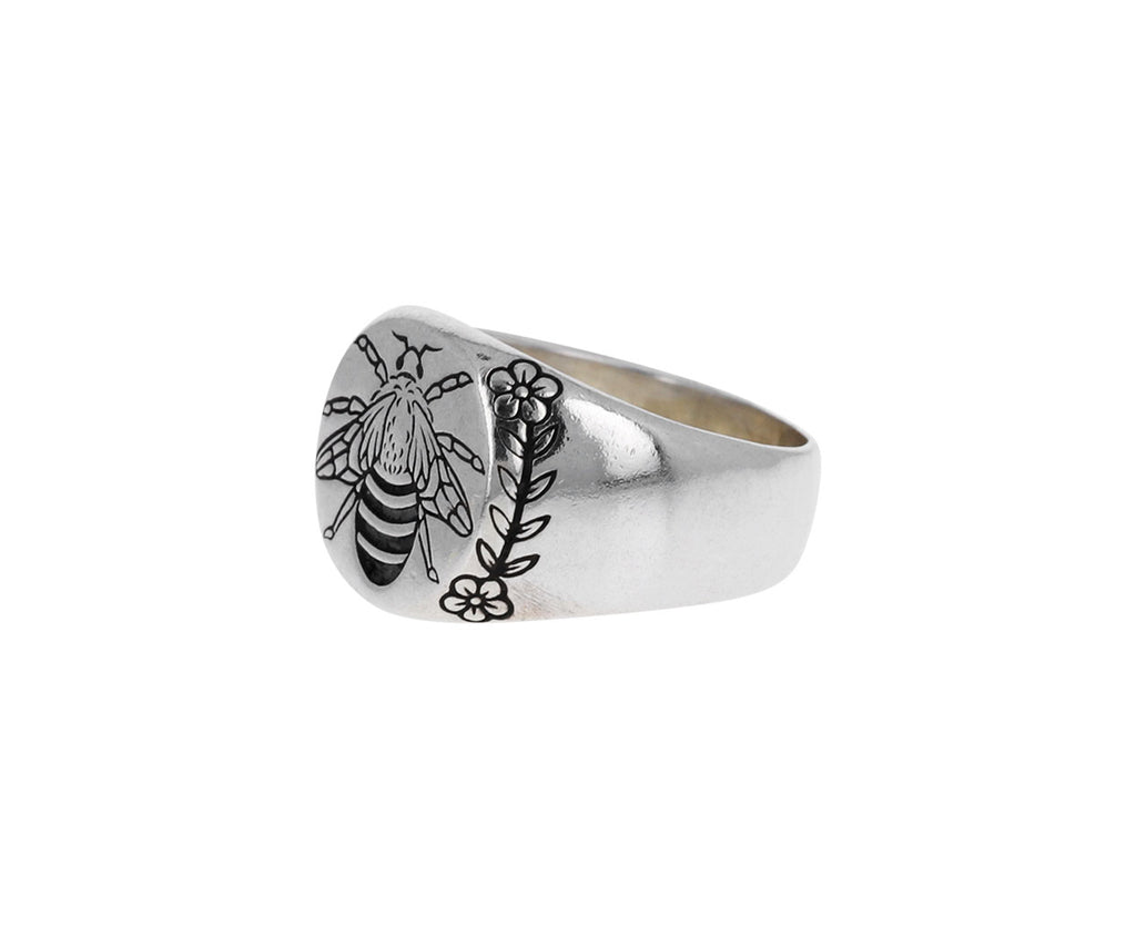 Bee Wreath Signet Ring