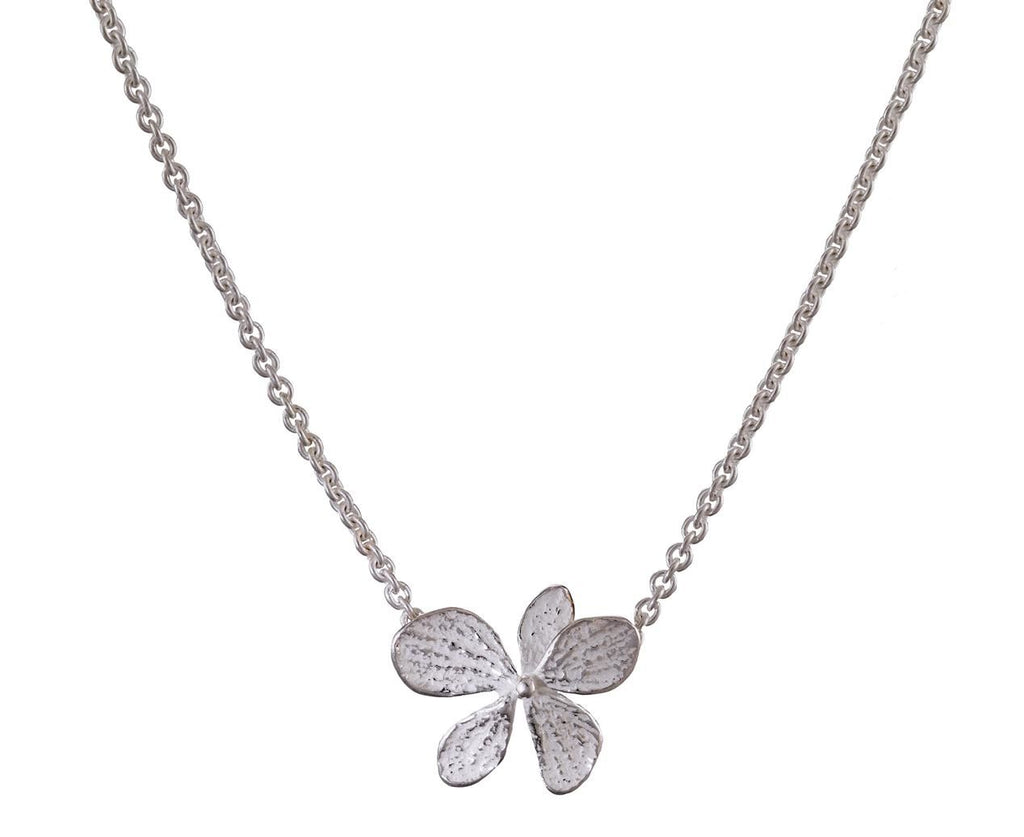 Single Hydrangea Pendant Necklace - TWISTonline
