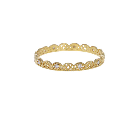 Petite Lace Band With Alternating Diamonds