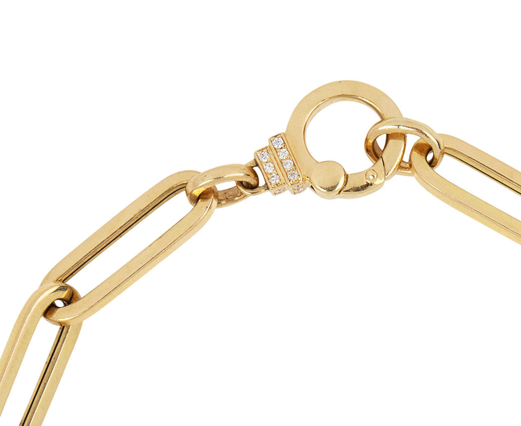 Sorellina Pearl Paperclip Chain Bracelet Clasp Close Up