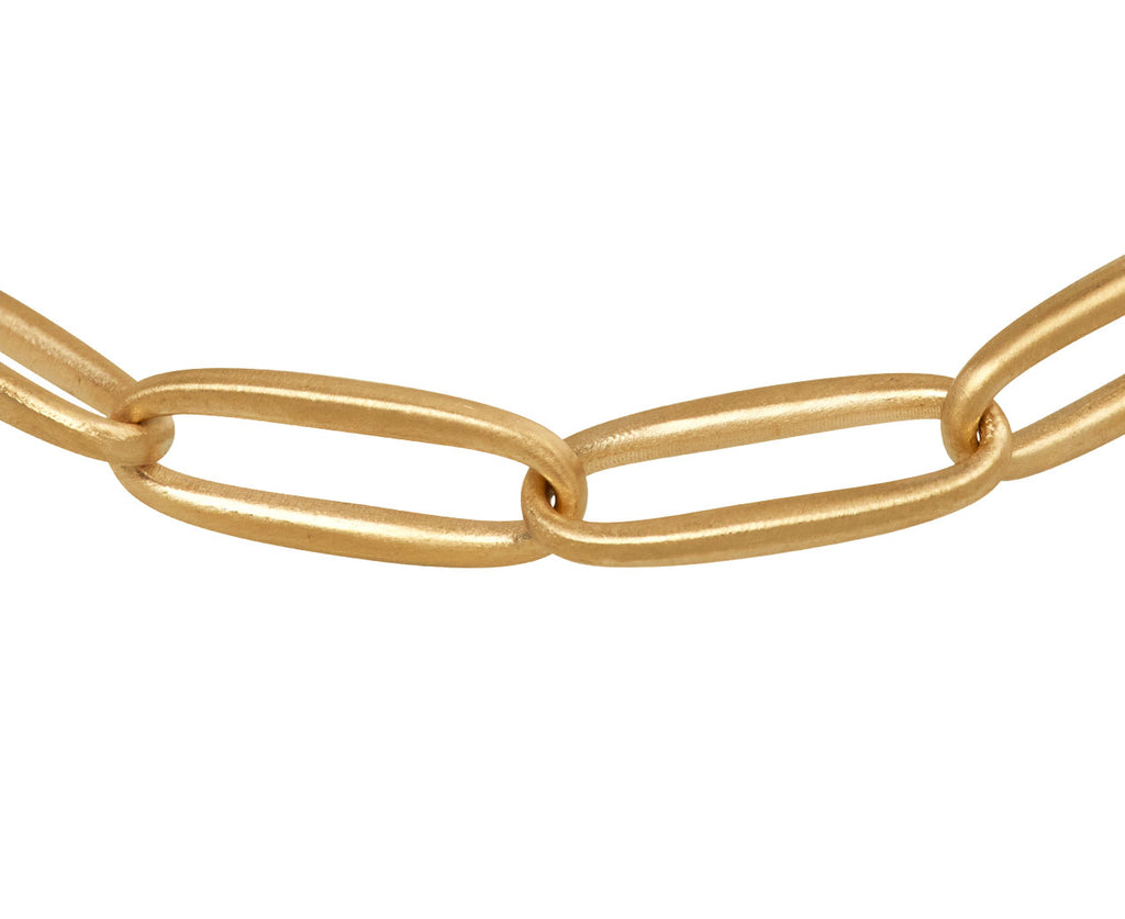 Nicole Landaw Gold Heavyweight Link Chain Bracelet - closeup