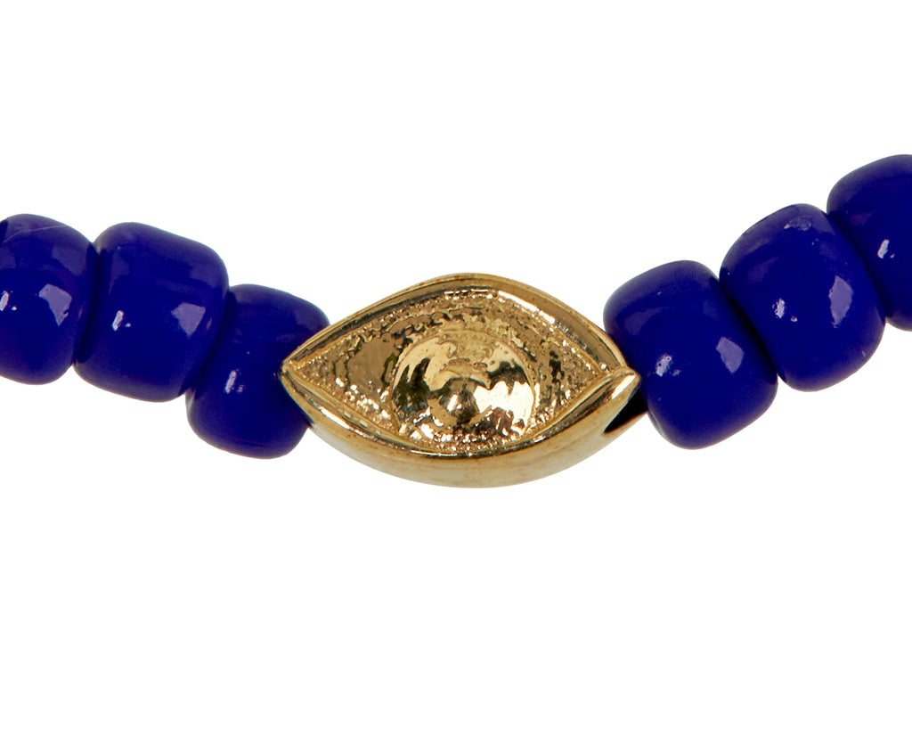 Luis Morais Gold Eye and Glass Beaded Bracelet - closeup