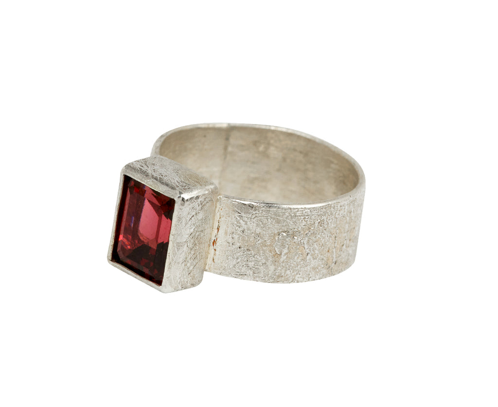 Disa Allsopp Garnet Ring - side