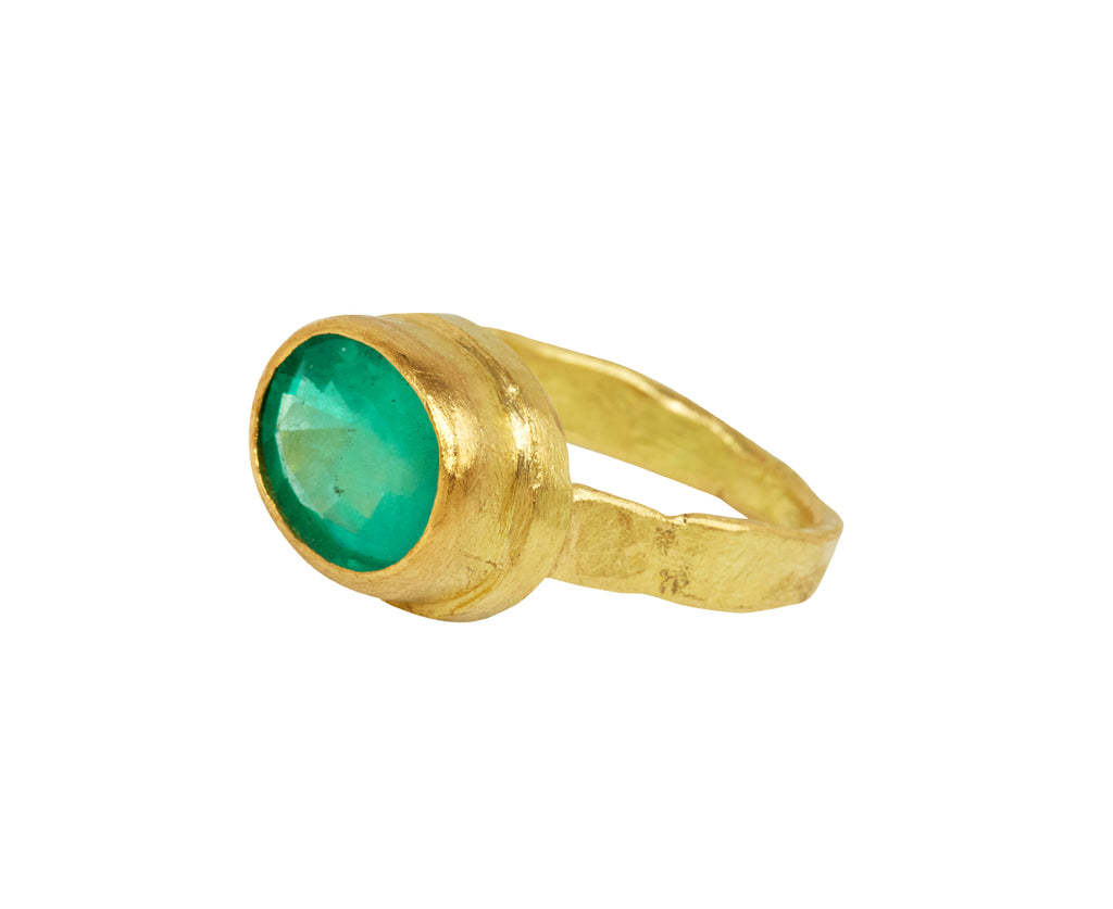 Disa Allsopp Emerald Ring - side