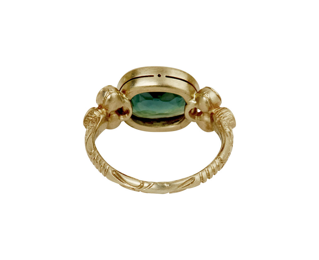 beautino ring wg 19k green corundum ct 3.30 champagne dmds ct .31 - TWISTonline 