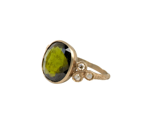 Green Tourmaline and Diamond Beautino Ring