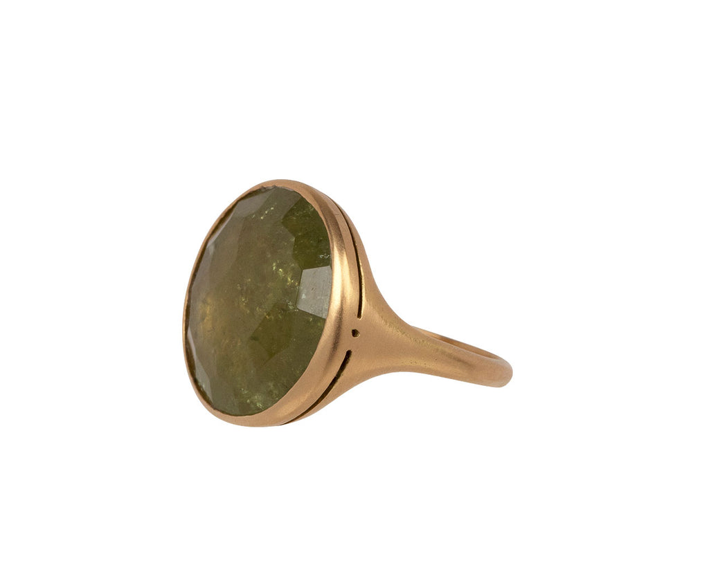 Anaconda Green Garnet Simple Ring Side