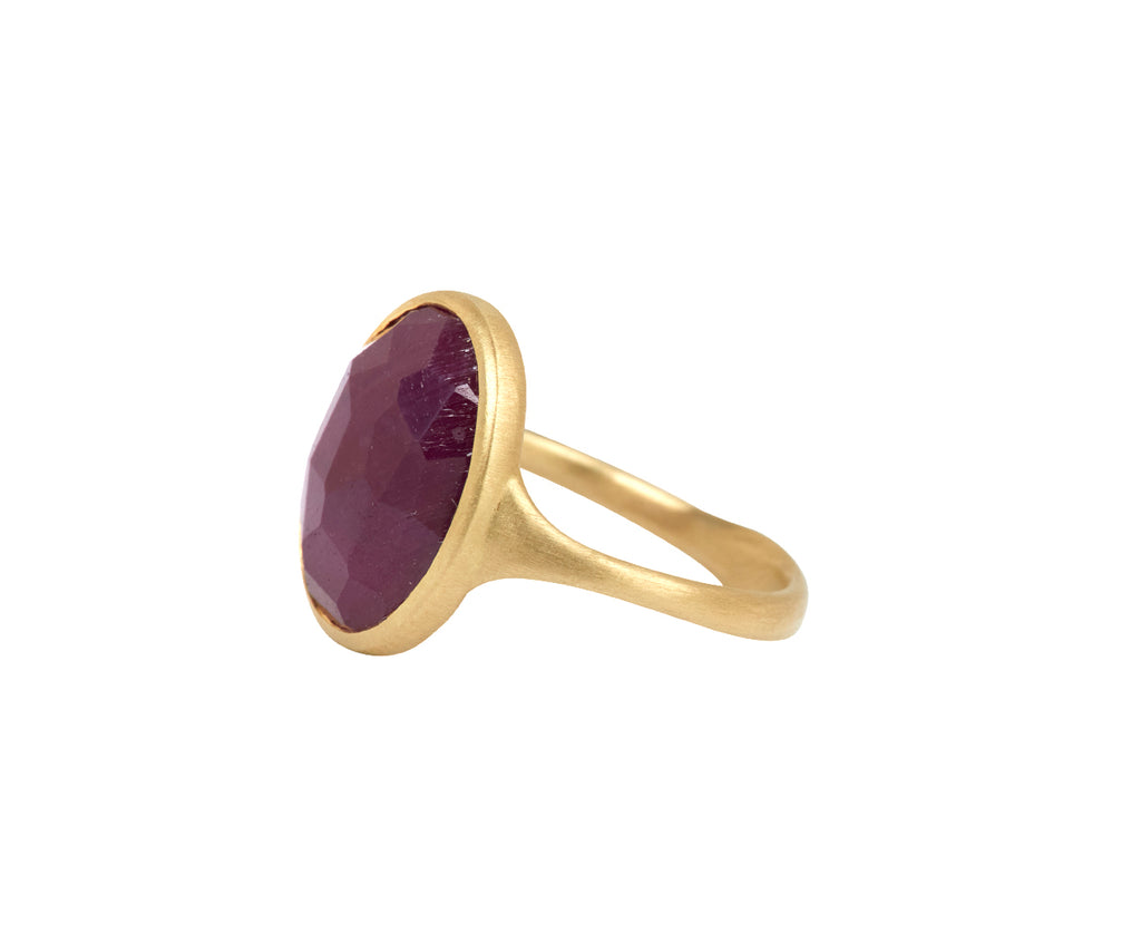 Corundum Isla Ring