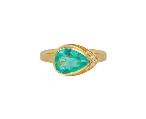 Emerald Teardrop Ring