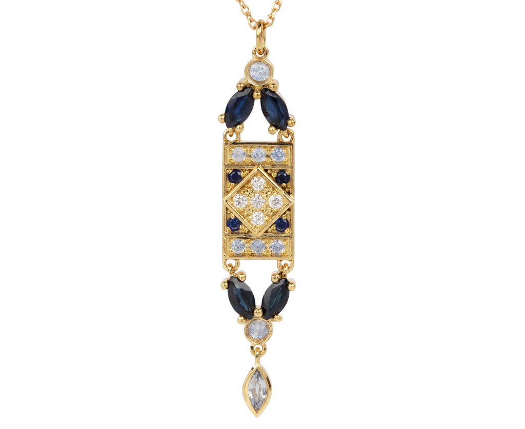 Sophie d'Agon Sapphire Ava 1 Necklace Close Up