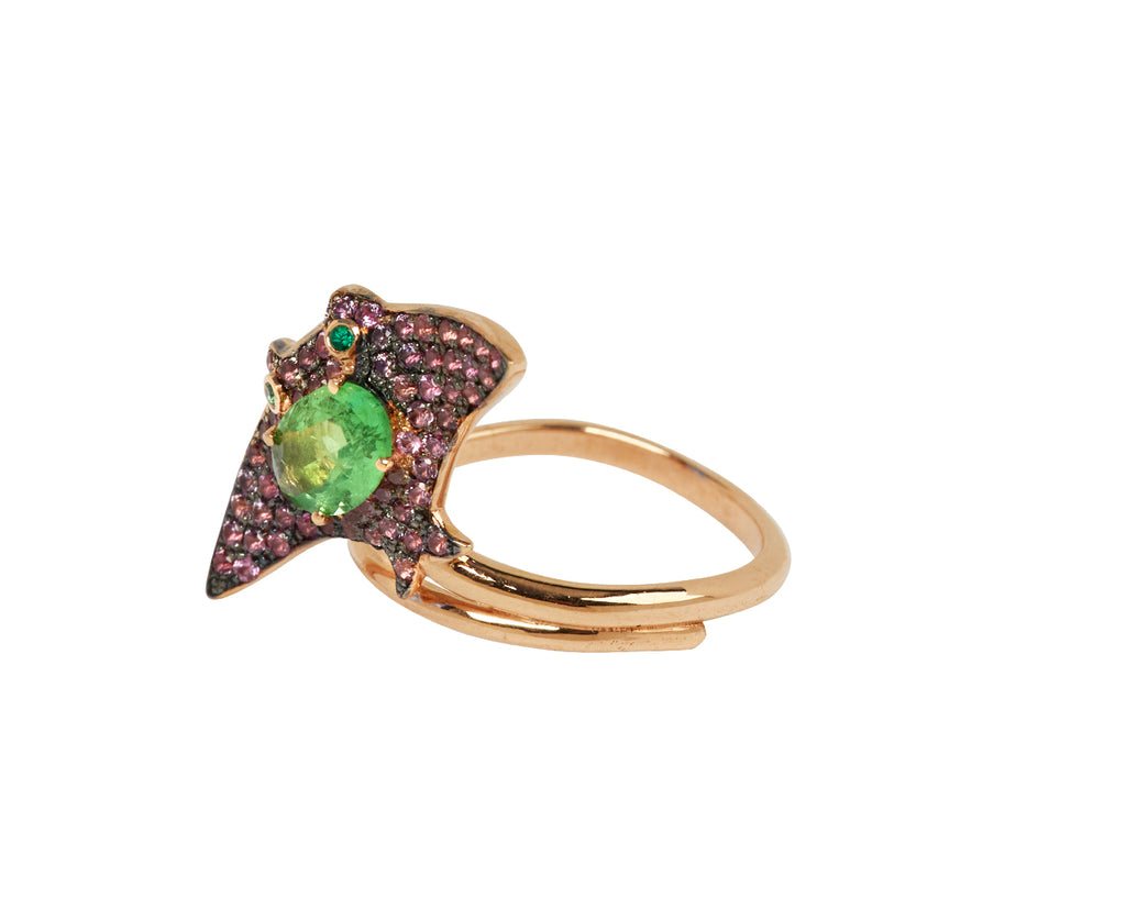 Baby Manta Ray 18KPG CT 0.51 burgundy  sapphires CT  0.85 tsavorites - TWISTonline 