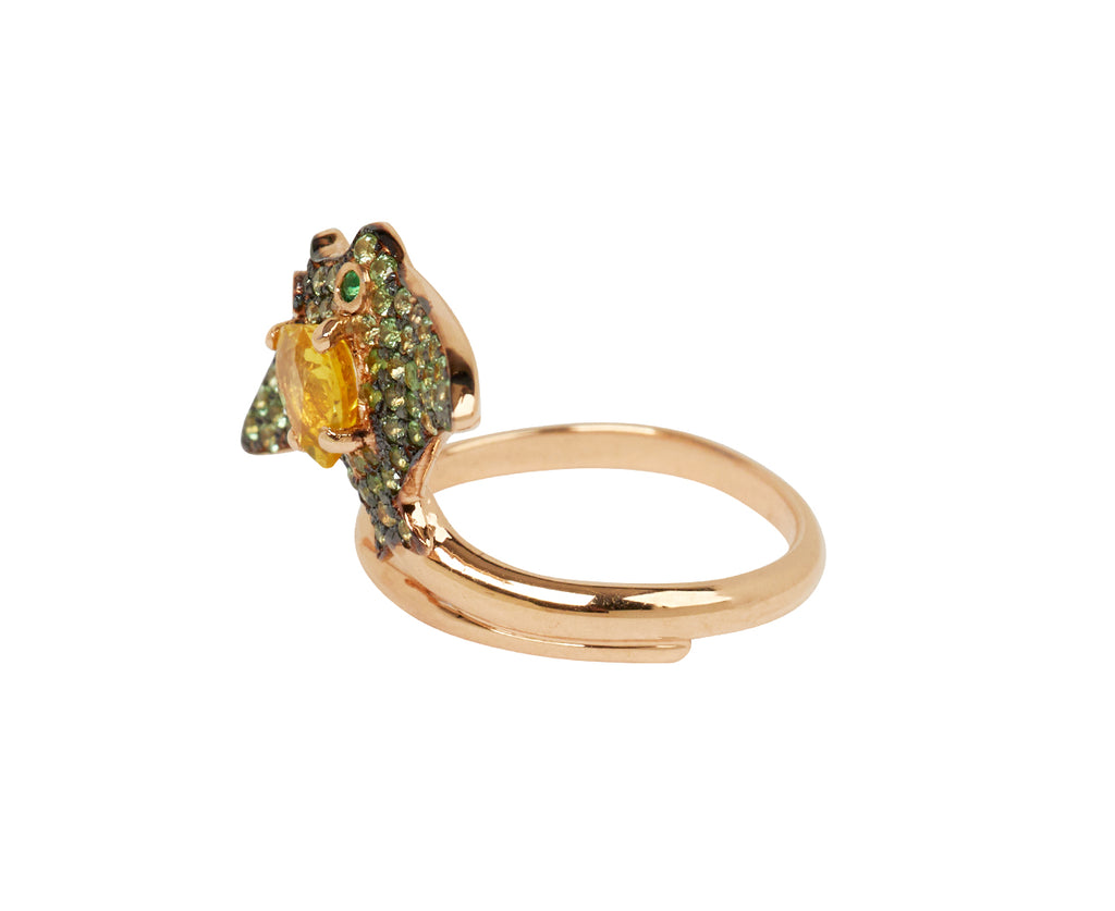 Baby Manta ray 18KPG CT 0.50 Green sapphires CT 0.78 Yellow sapphire CT 0.03 tsavorites - TWISTonline 