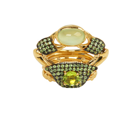 Heka 18KYG CT 2.12 prehnite CT 0.52 peridot CT 0.72 green sapphires - TWISTonline 