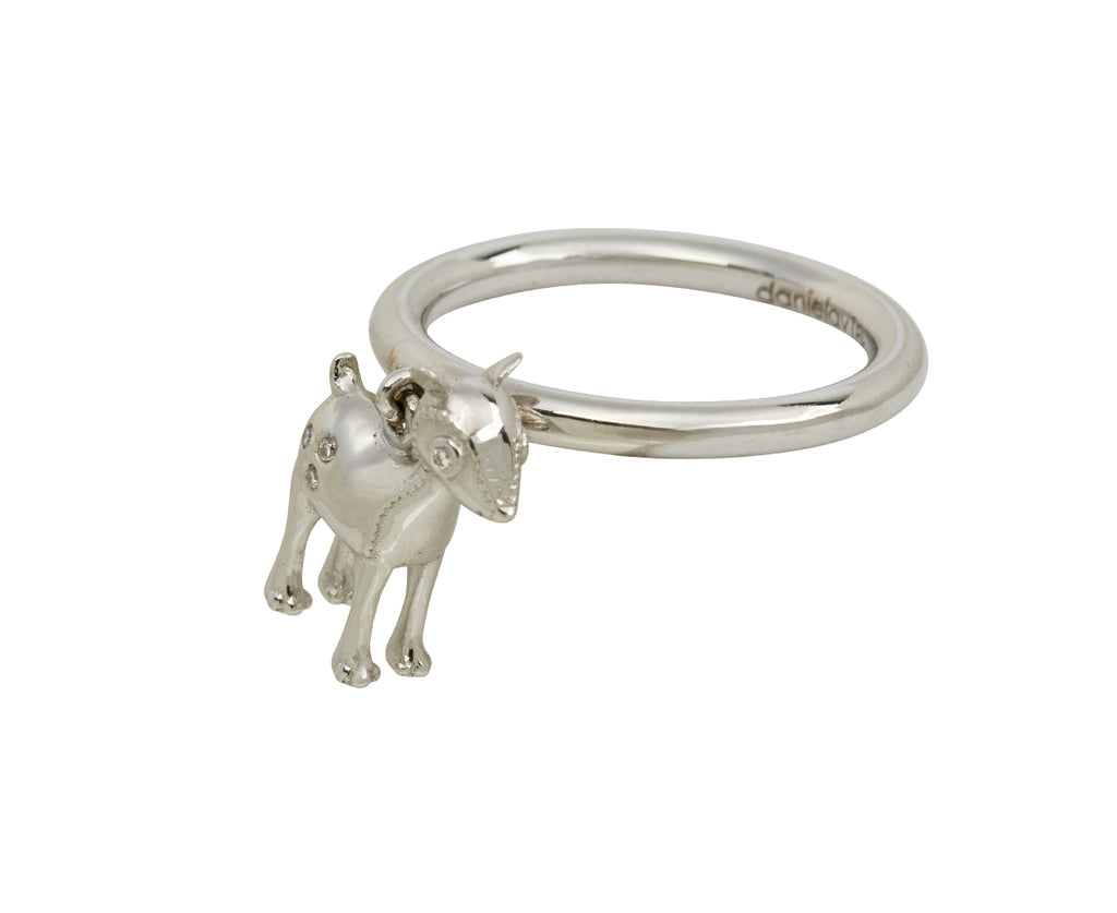 Newborn Fawn Ring 18KWG CT 0.08 white diamonds - TWISTonline 