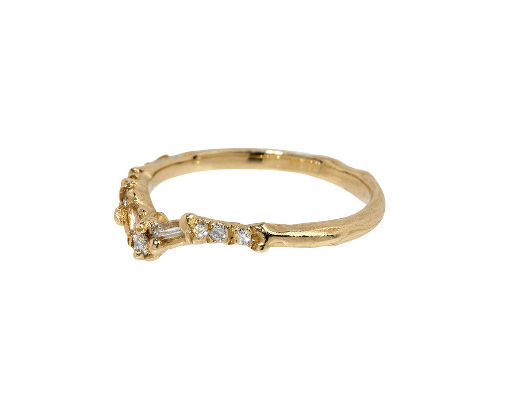 Armach Diamond V Shape Scatter Ring