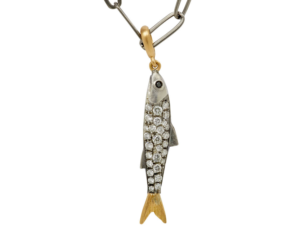 Elva Diamond Sardine Pendant Necklace - closeup