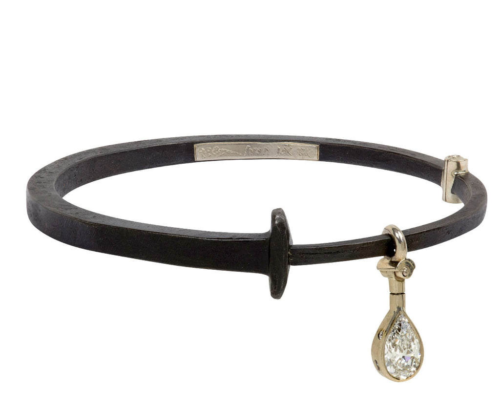 Pear Shaped Diamond Dangle Bracelet