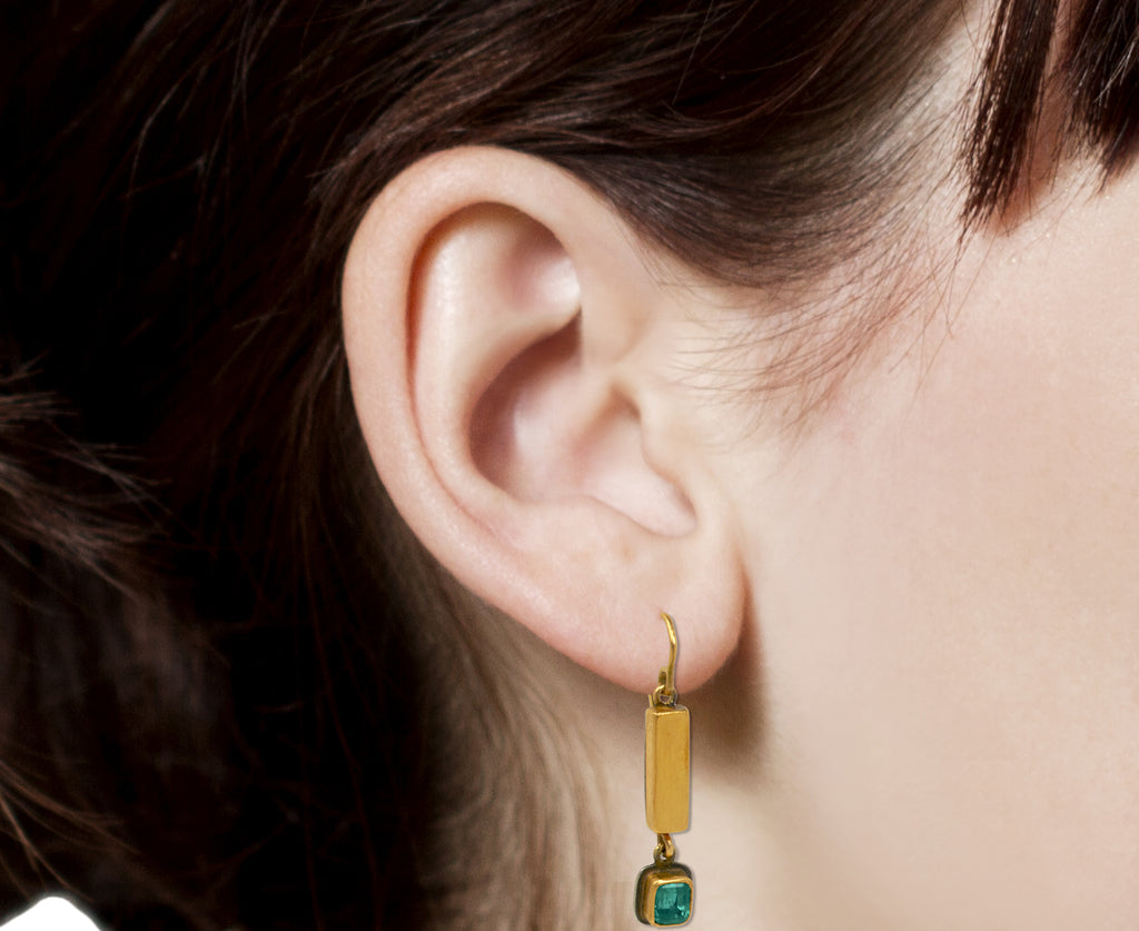 Dangling Emerald Bar Earrings - TWISTonline 