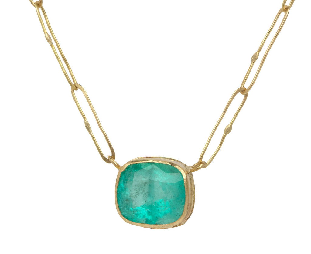 Cushion Cut Emerald Echo Necklace