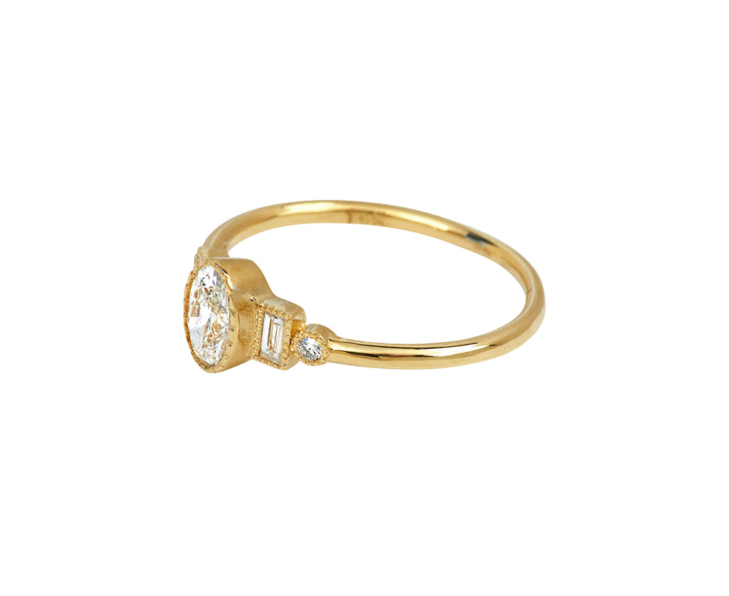Oval Bel Canto Diamond Solitaire - TWISTonline 
