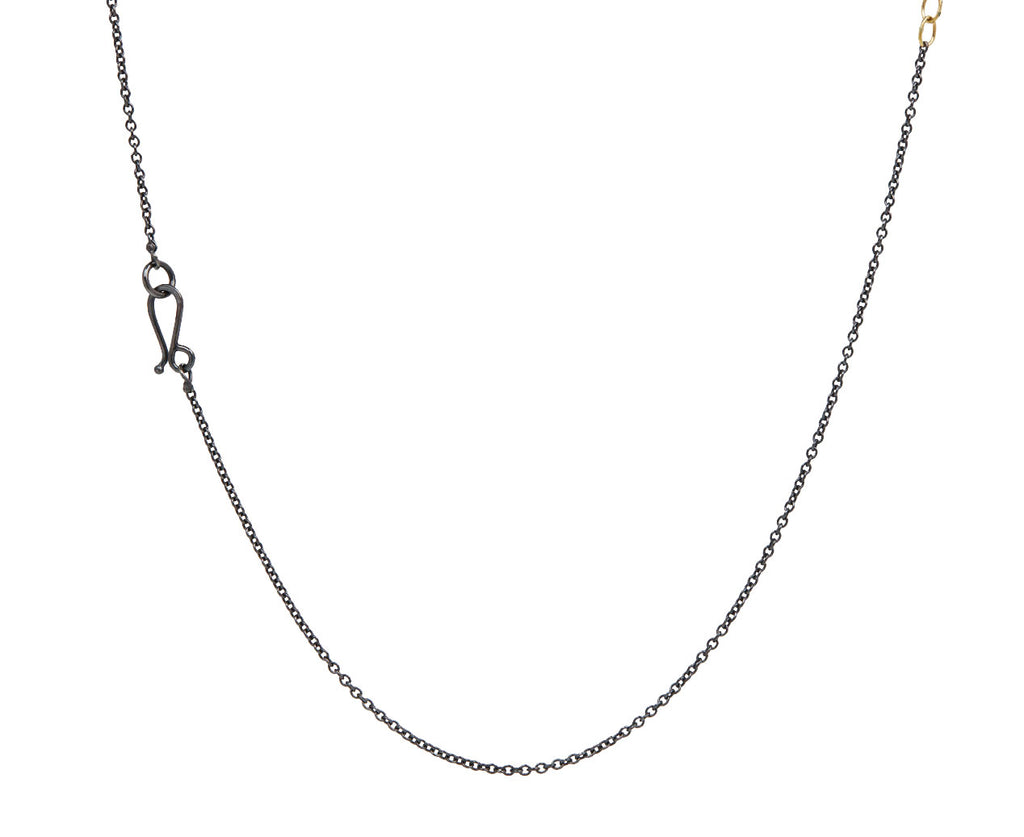 Sarah McGuire Nine Lives Pearl Necklace - Closure