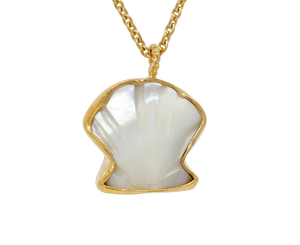 Grainne Morton Shell Charm Necklace - Closeup