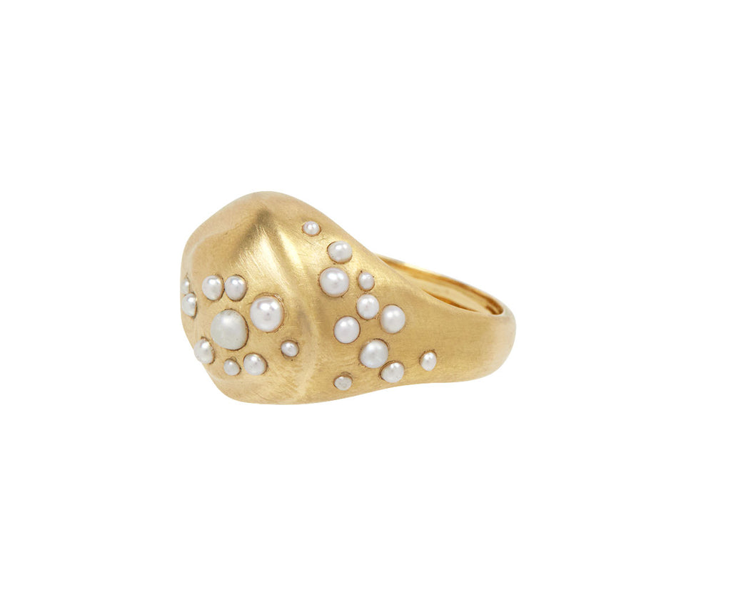 Drop Pearl Round Ring