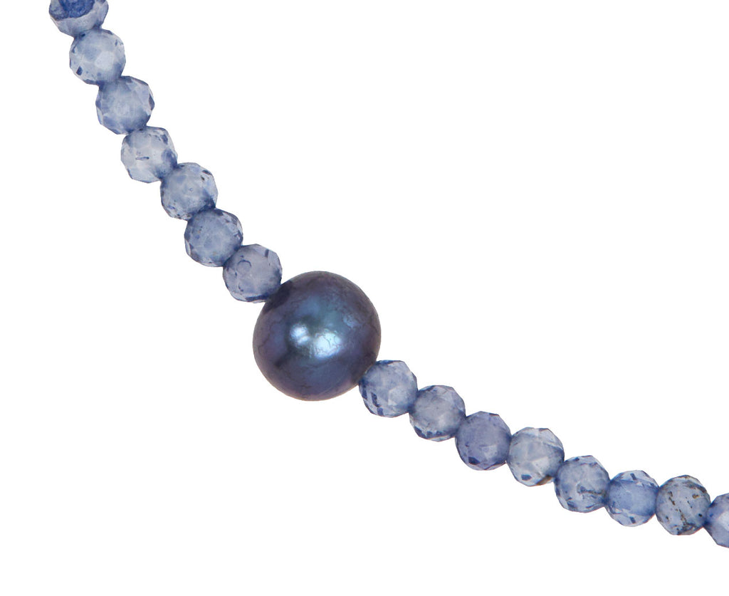 Margaret Solow Iolite and Pearl Beaded Bracelet - Closeup