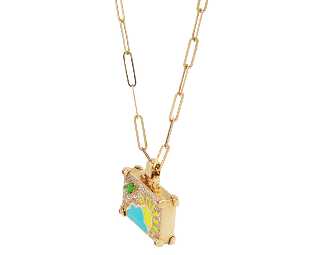 NeverNoT Diamond Weekend Trip Necklace Side View