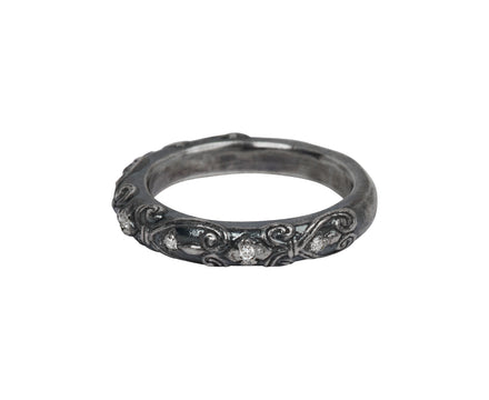 Rusty Thought Engraved Pattern Diamond Band