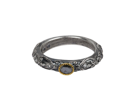 Rusty Thought Engraved Pattern Diamond Ring