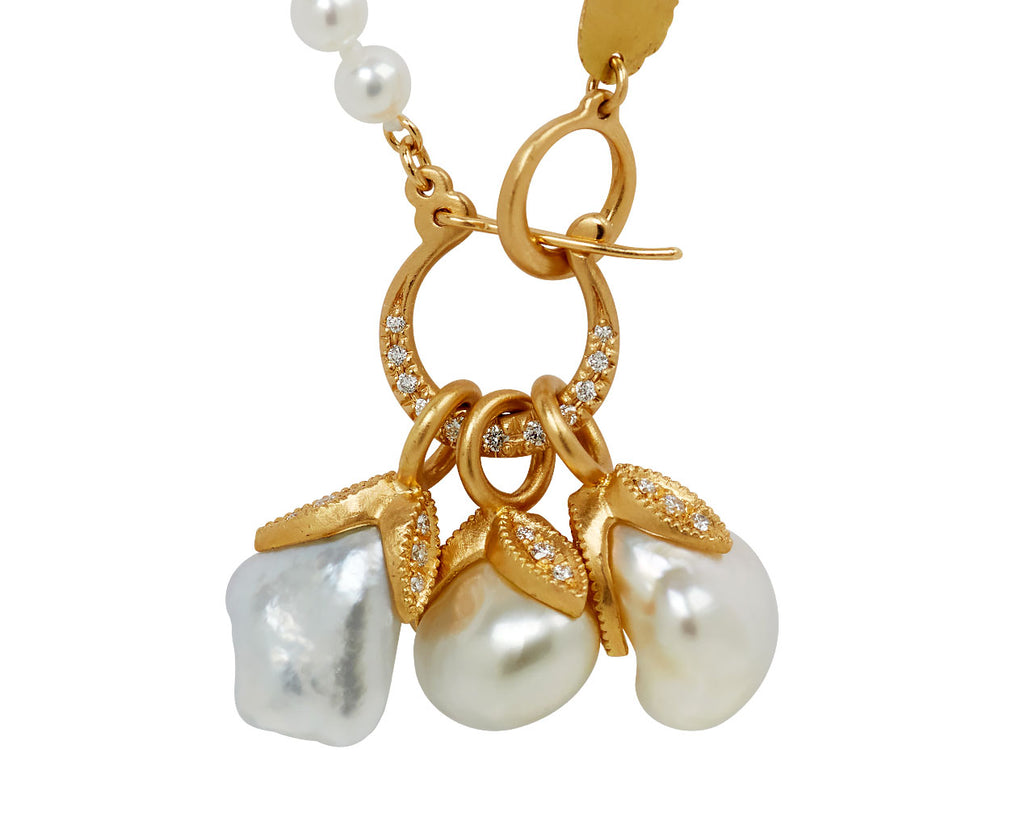 Freshwater Pearl and South Sea Pearl Pendant Necklace
