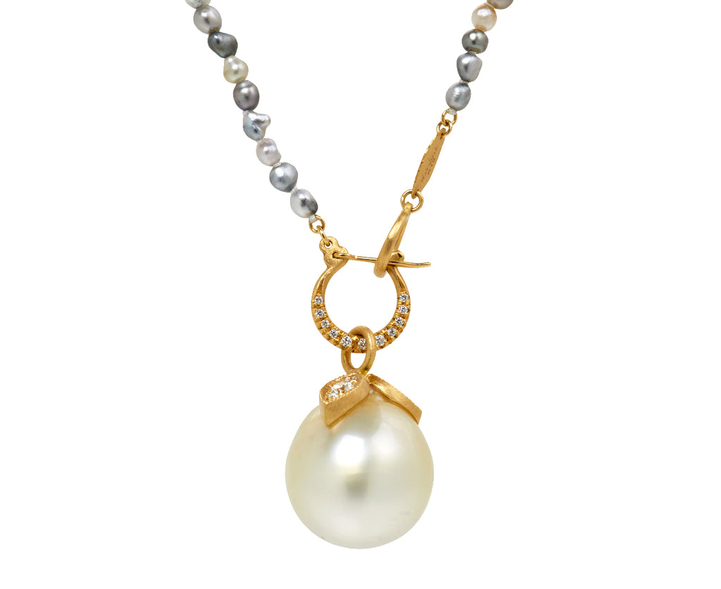Mixed Pearl Pendant Necklace