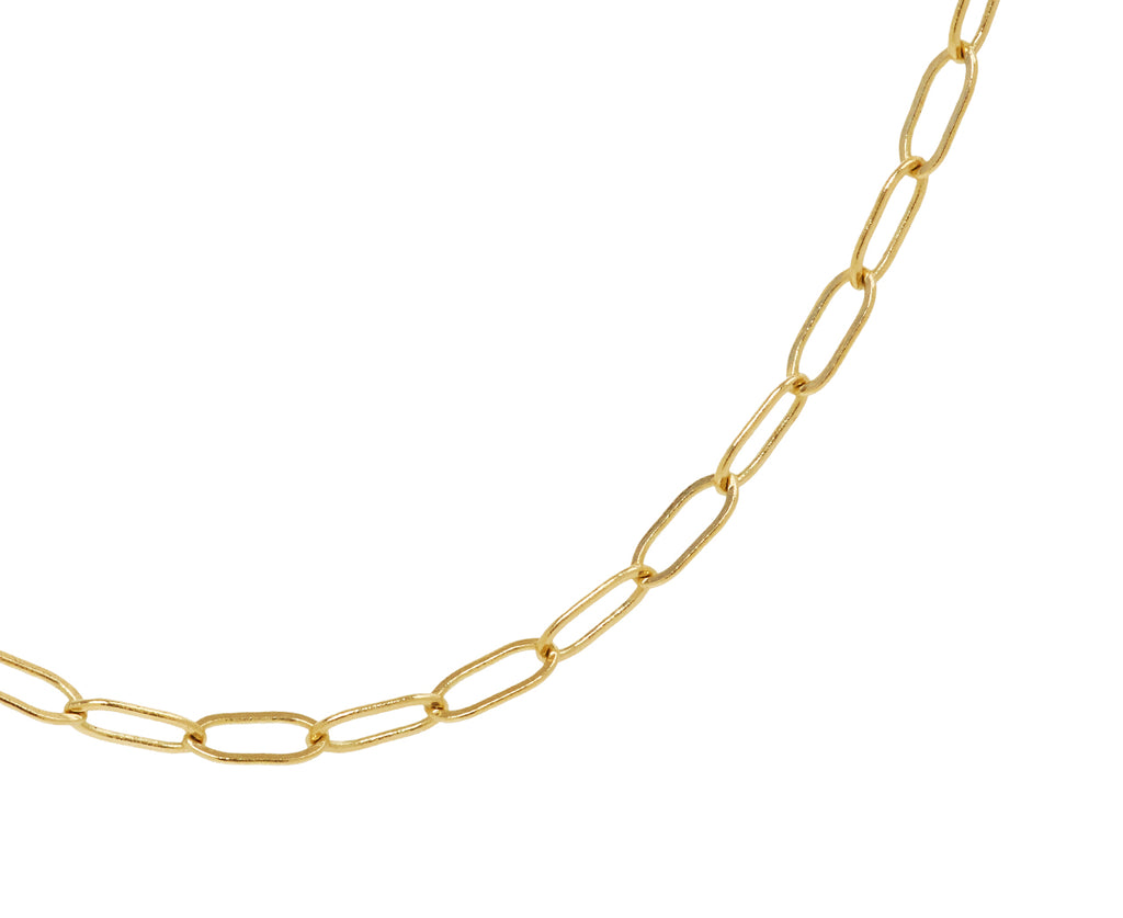 Sorellina Elongated Cable Link Chain Necklace - closeup