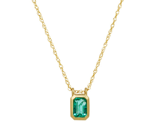 Elizabeth Street Colombian Emerald Pendant Necklace