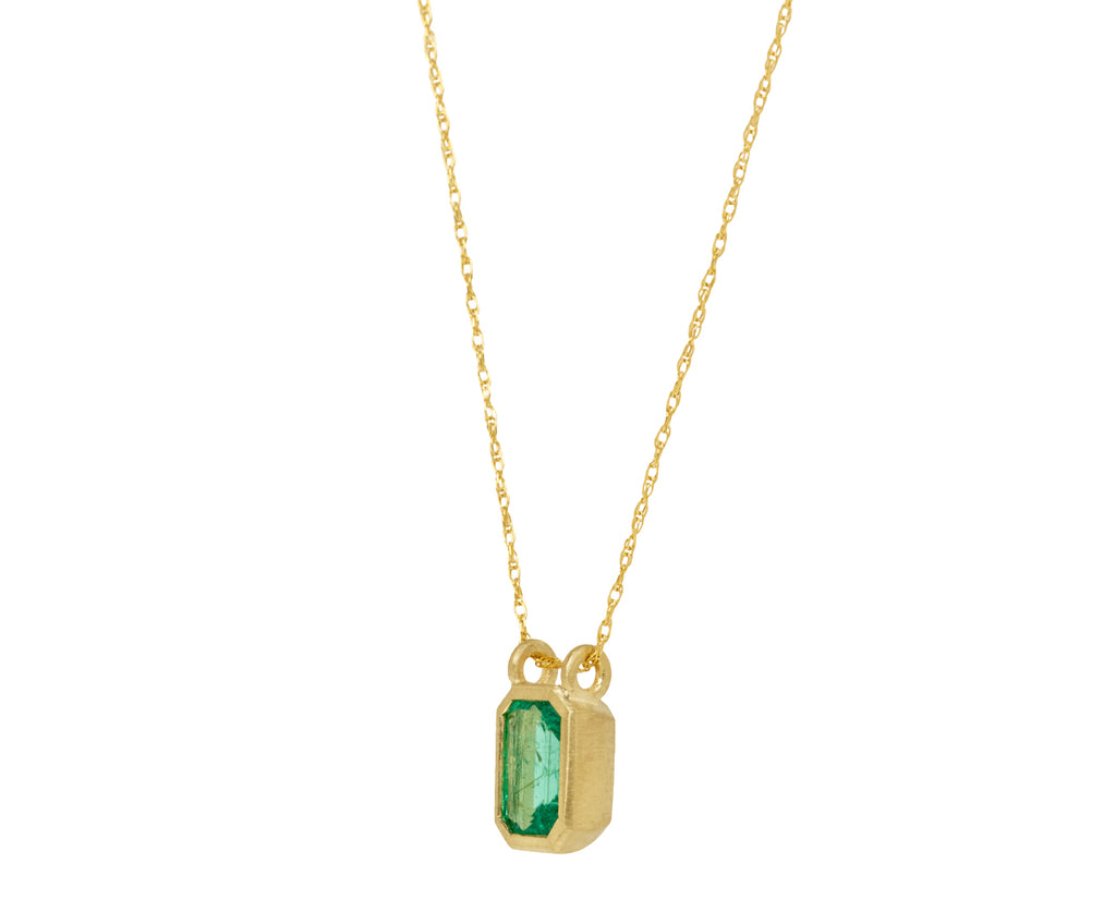 Elizabeth Street North-South Emerald Pendant Necklace Side View