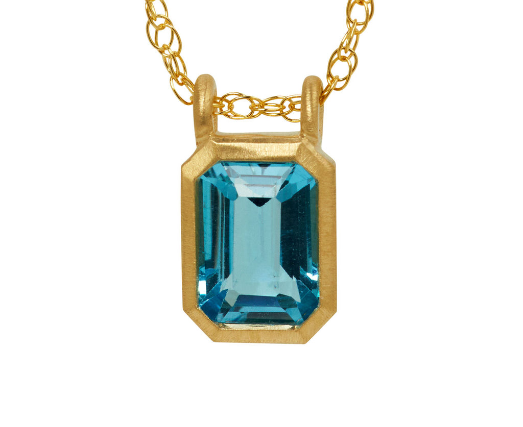 Elizabeth Street North-South Light Blue Topaz Pendant Necklace - closeup