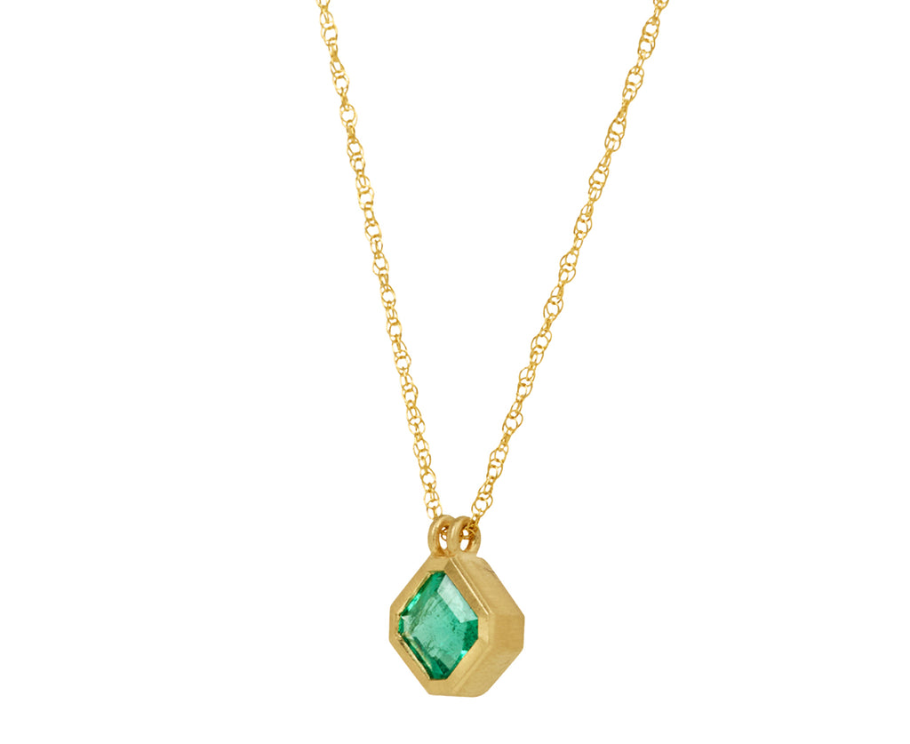 Elizabeth Street Asscher Cut Emerald Pendant Necklace Side View